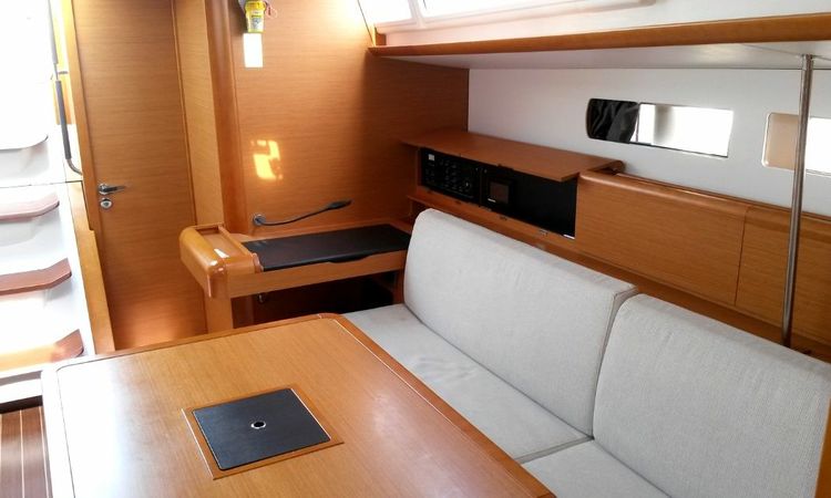 Jeanneau Sun Odyssey 469 | Eva