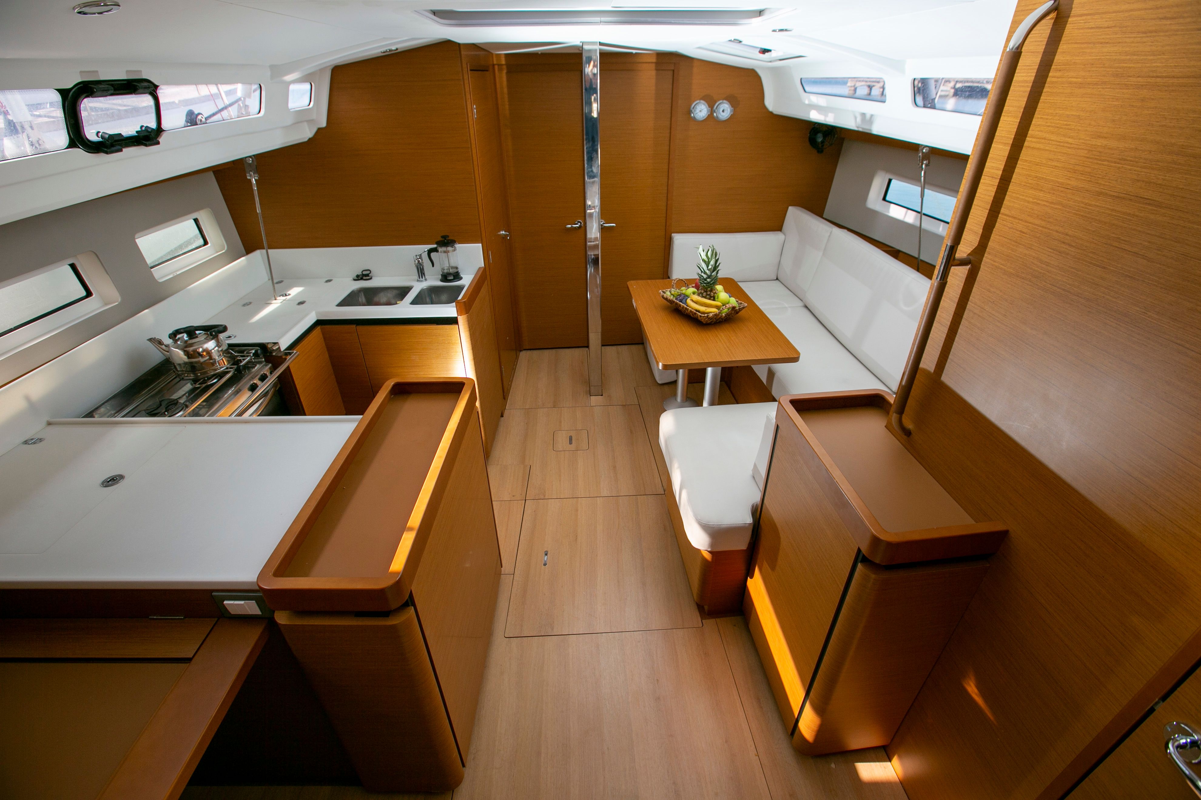Jeanneau Sun Odyssey 440 | Homesick George