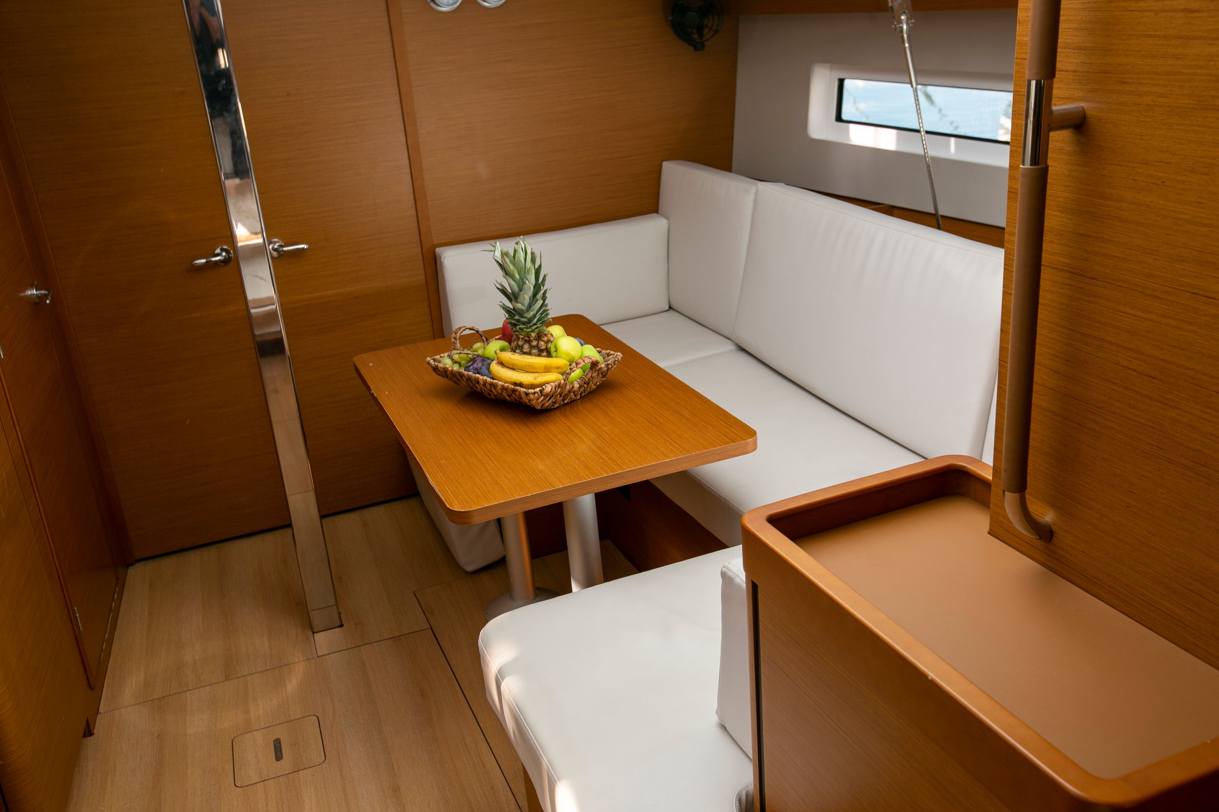 Jeanneau Sun Odyssey 440 | Homesick George
