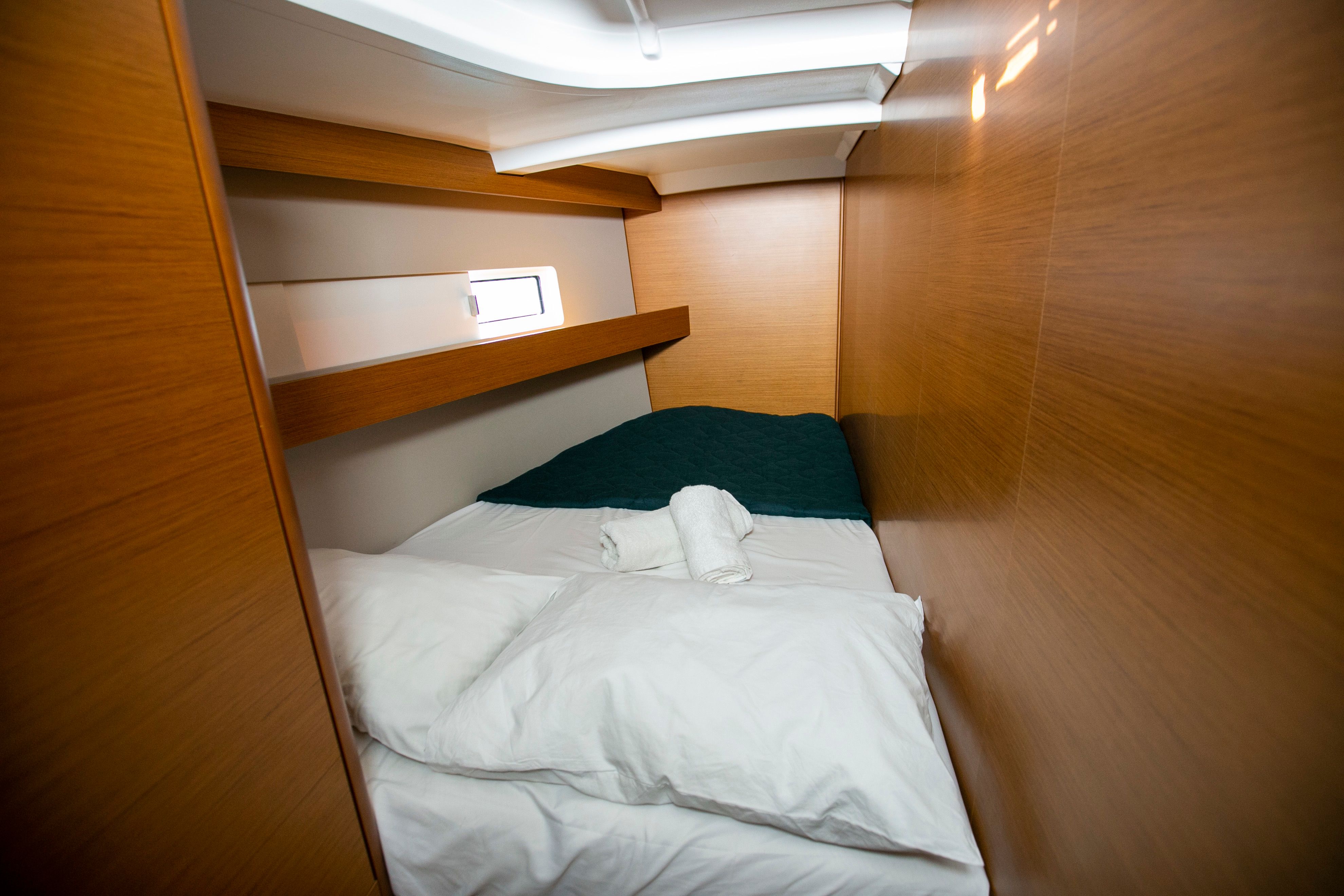 Jeanneau Sun Odyssey 440 | Homesick George