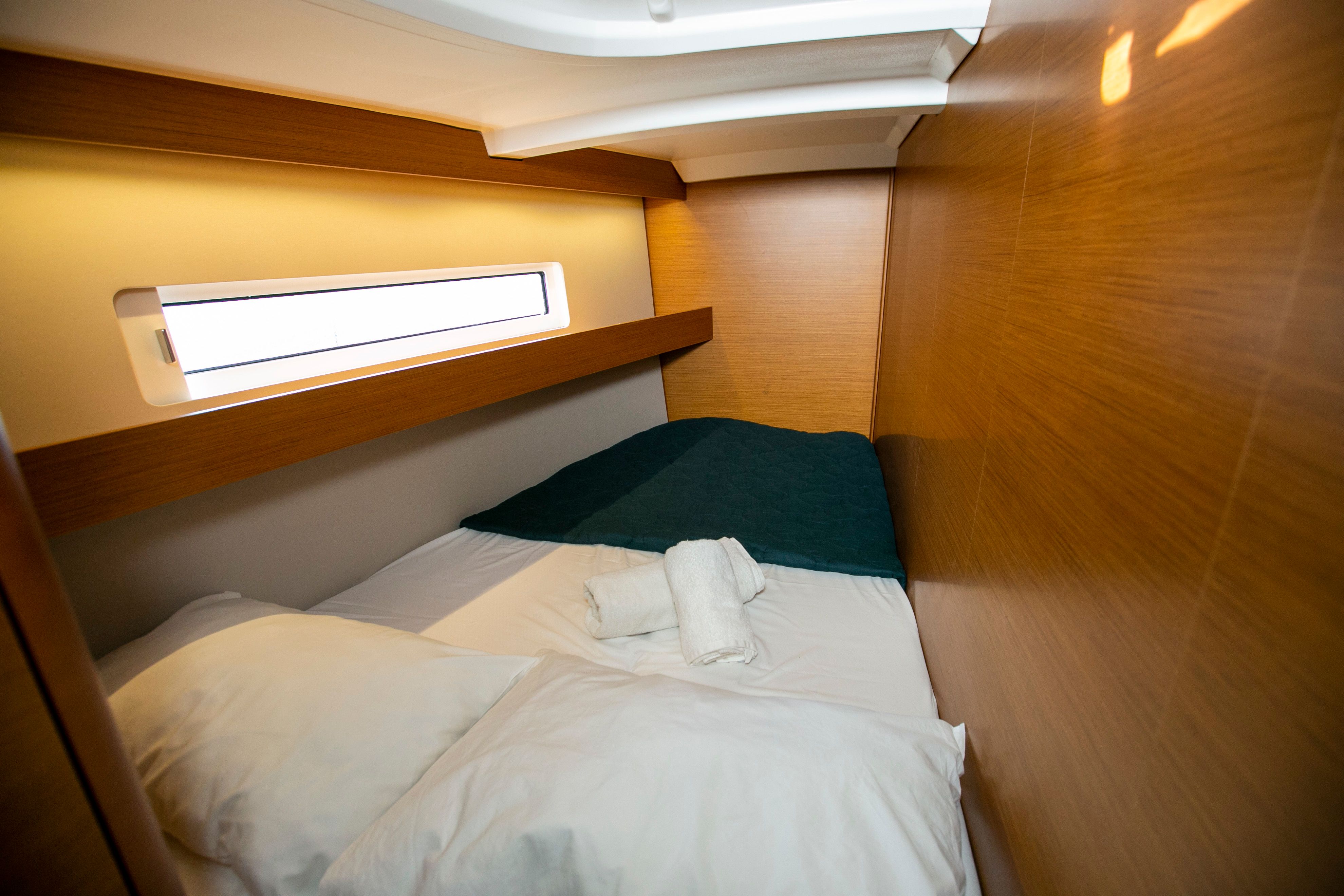 Jeanneau Sun Odyssey 440 | Homesick George