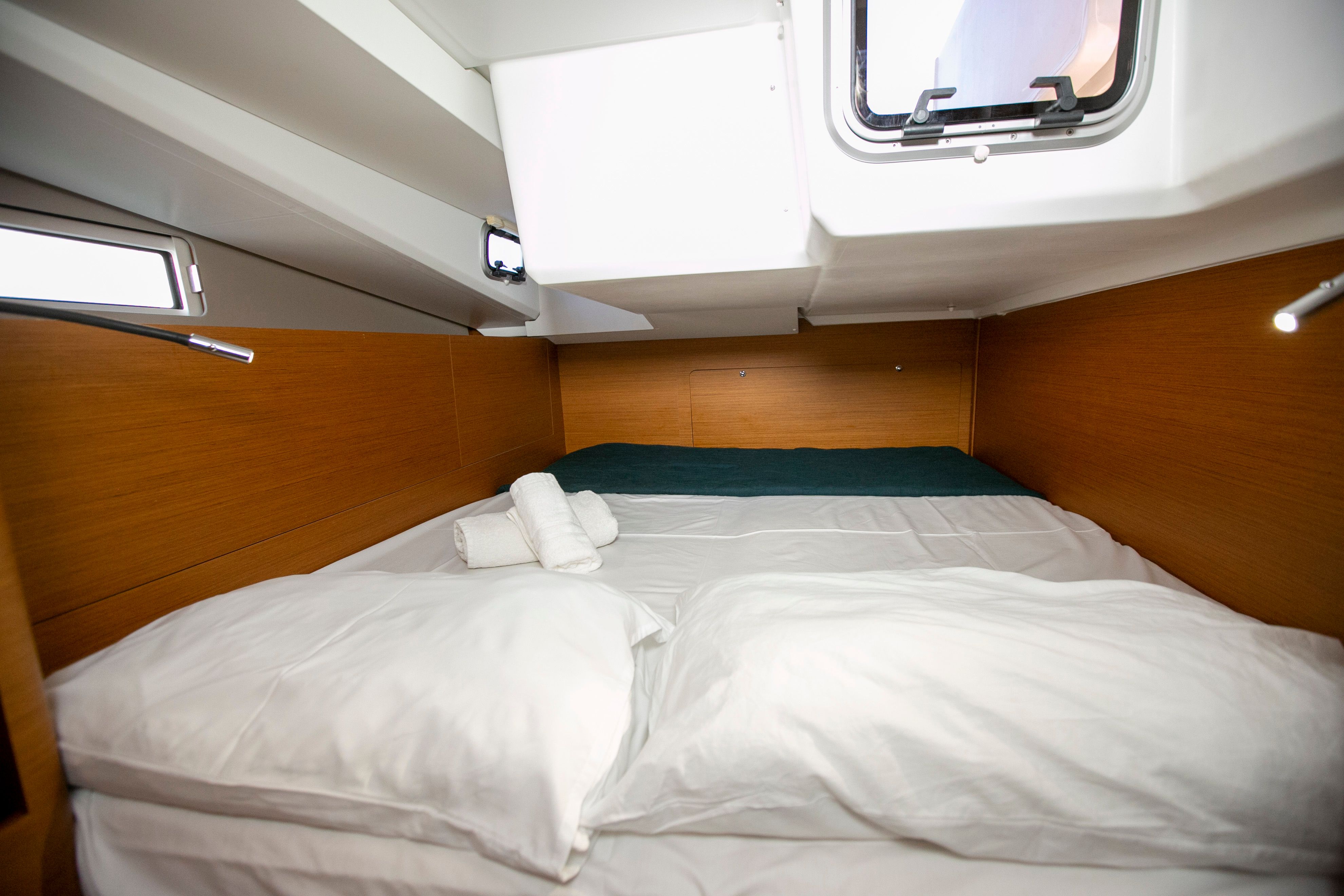 Jeanneau Sun Odyssey 440 | Homesick George