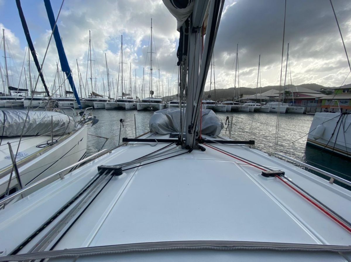 Beneteau Oceanis 35.1 | 3 Pommes