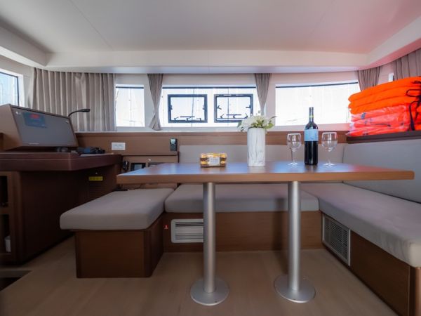 Lagoon 40 | Chingi Lingy