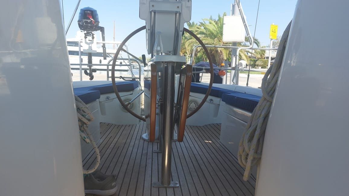 Beneteau Oceanis Clipper 423 | Aenaon