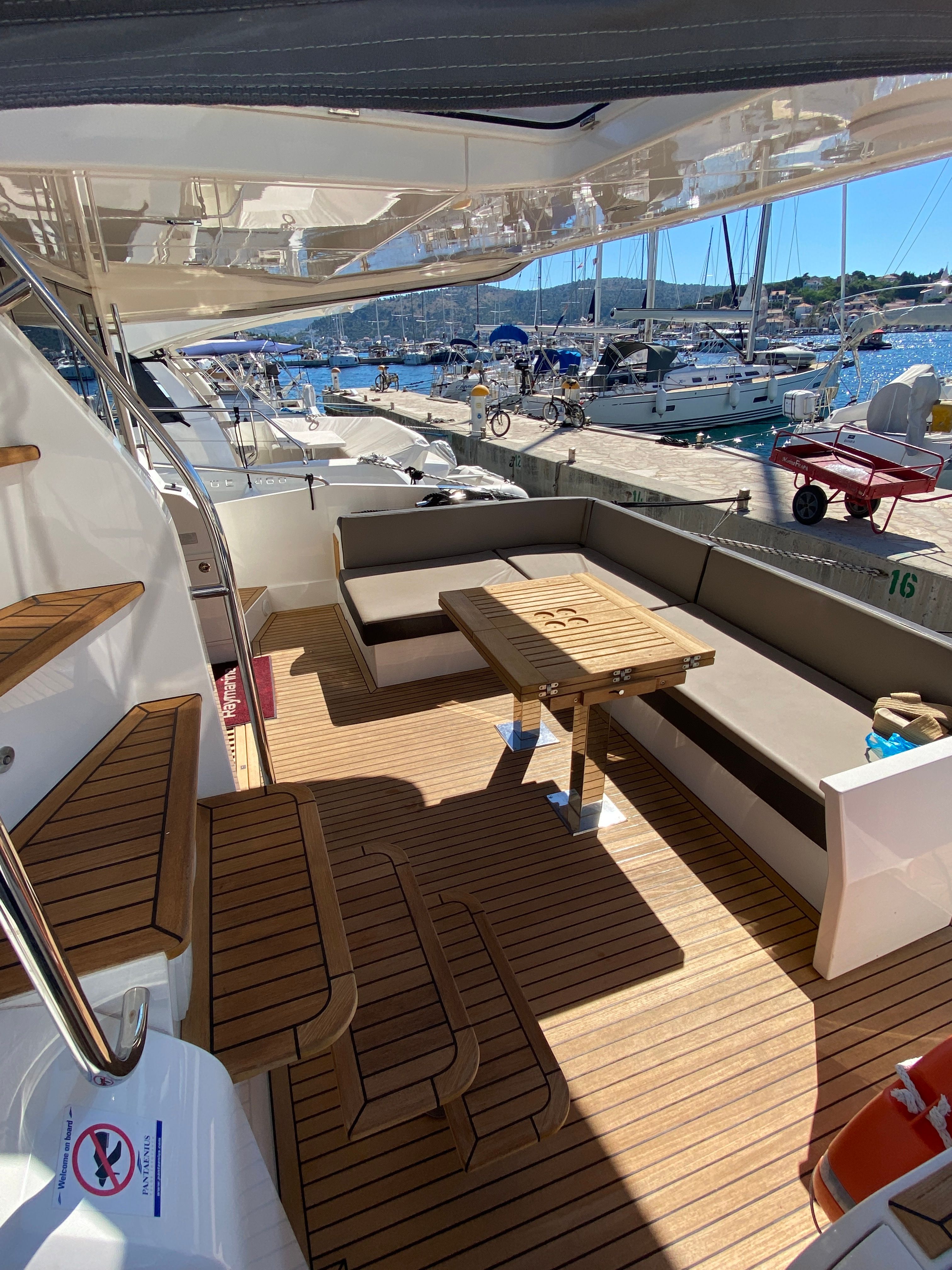 Galeon 550 Sky | Gremix