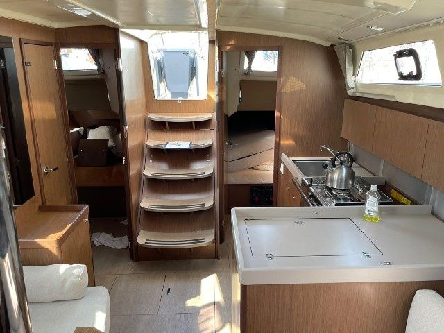 Beneteau Oceanis 41.1 | Rita