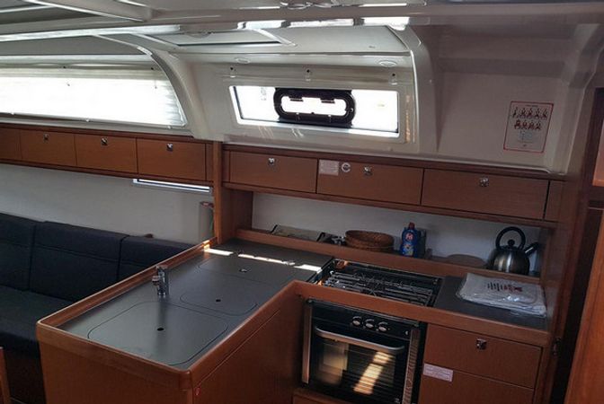 Bavaria Cruiser 37 | Amalia