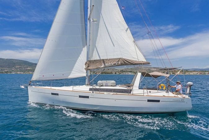 Beneteau Oceanis 45 | Quantum