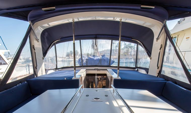 Beneteau Oceanis 51.1 | Hybris