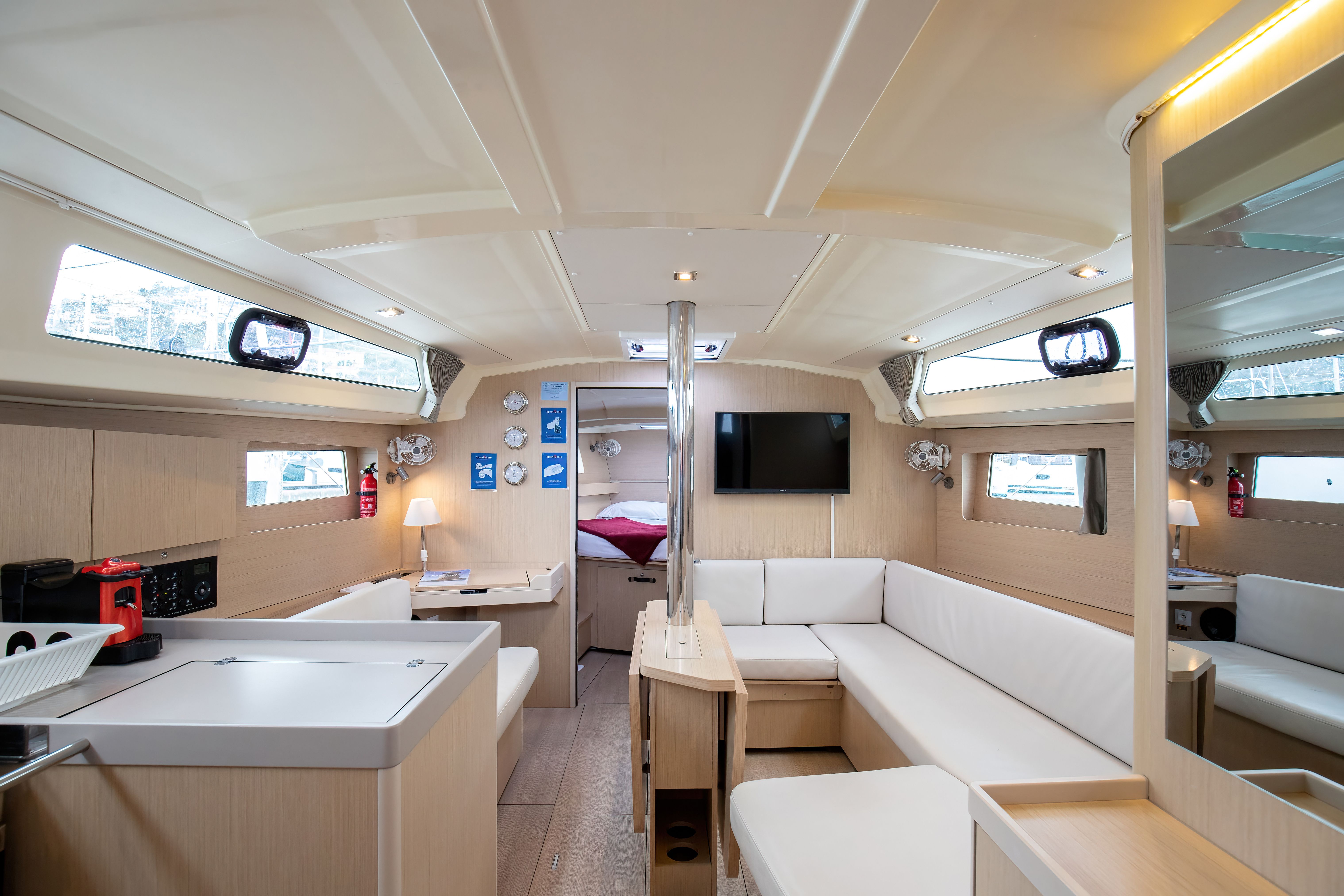 Beneteau Oceanis 41.1 | Arianna