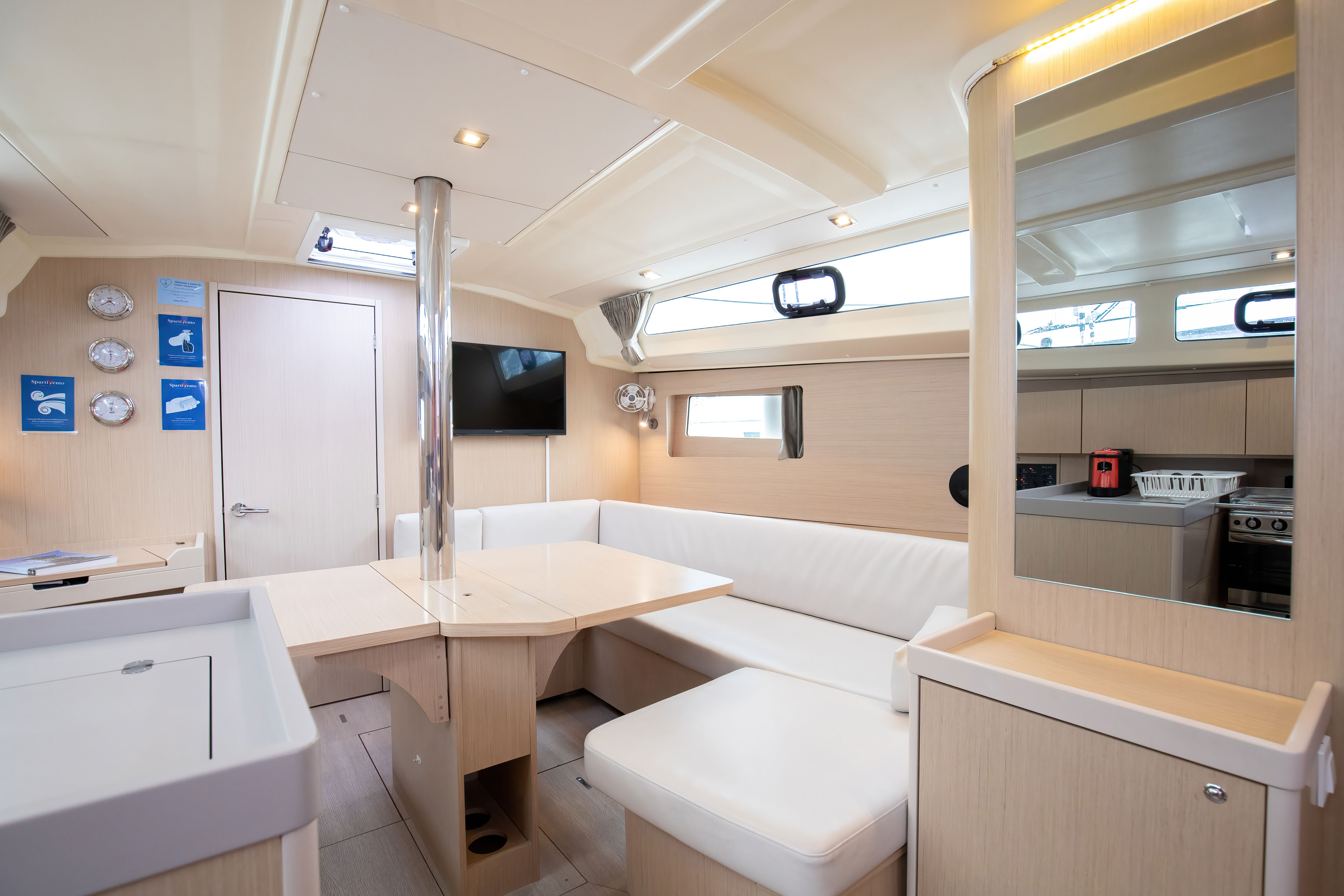 Beneteau Oceanis 41.1 | Arianna
