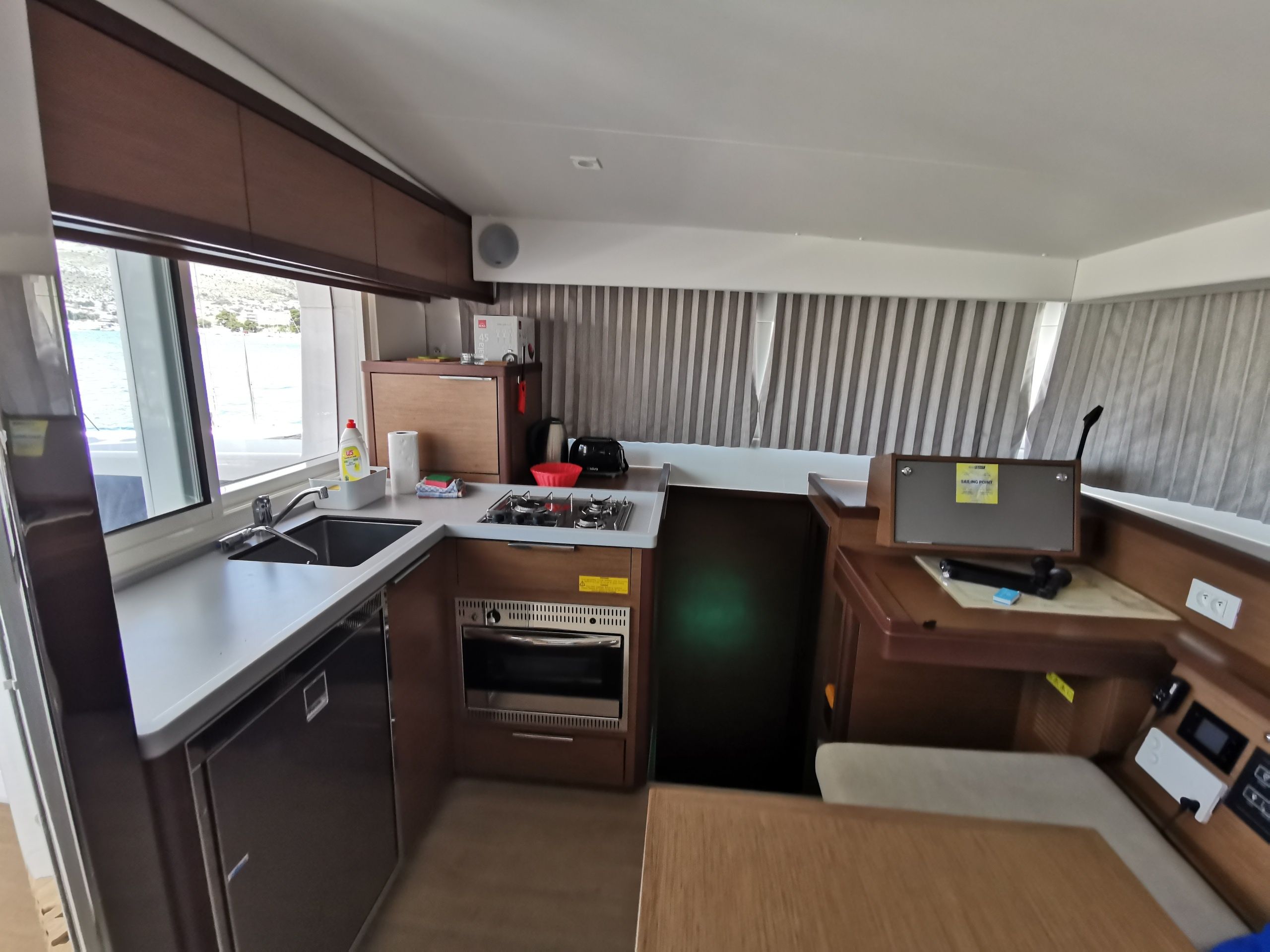 Lagoon 40 | Sailing Point