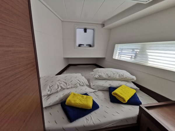 Lagoon 40 | Sailing Point
