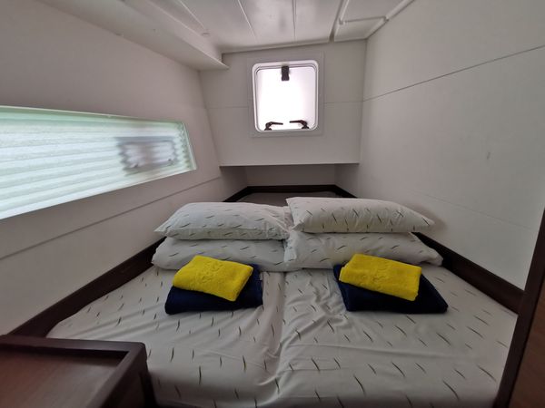 Lagoon 40 | Sailing Point