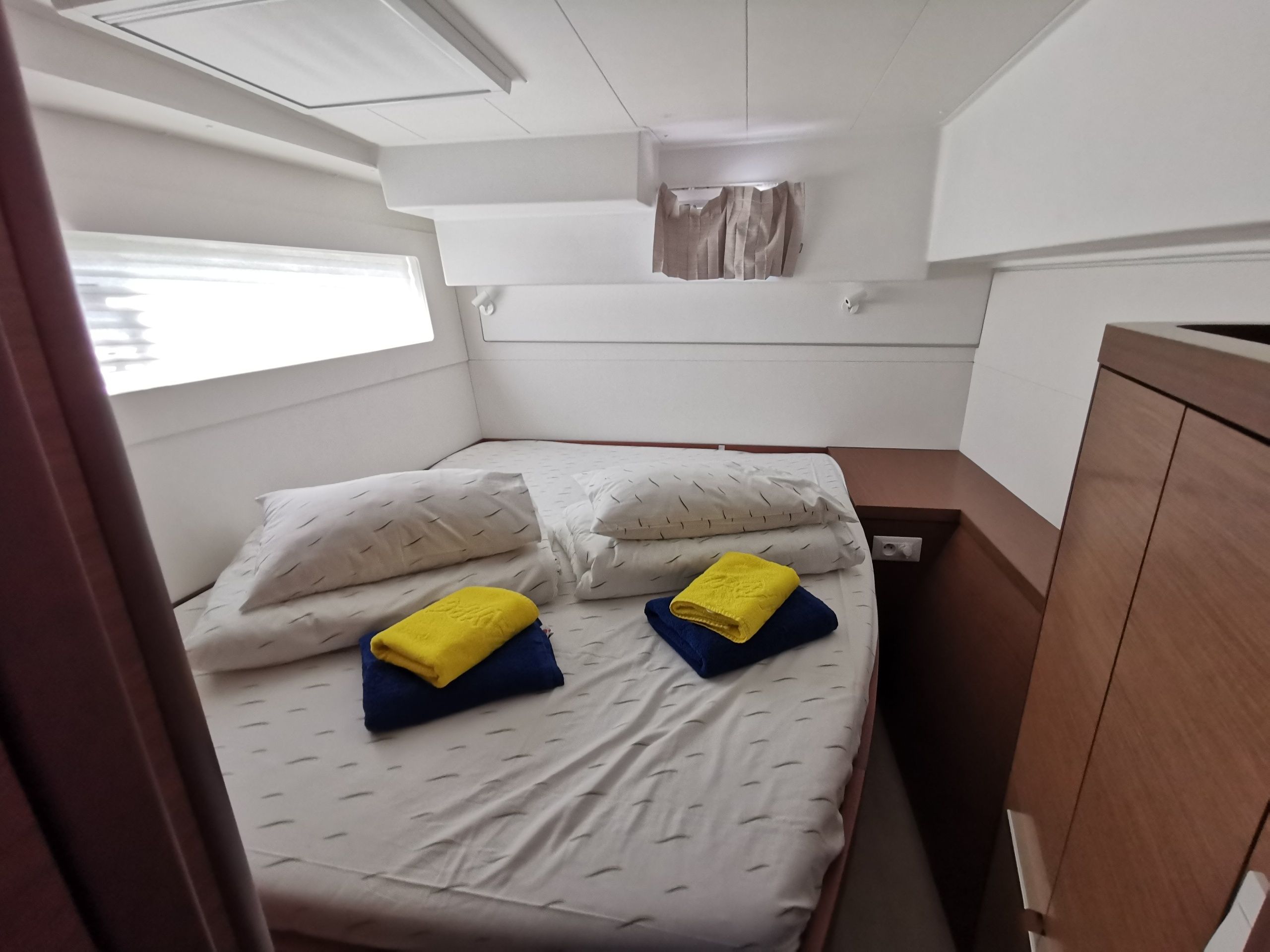 Lagoon 40 | Sailing Point