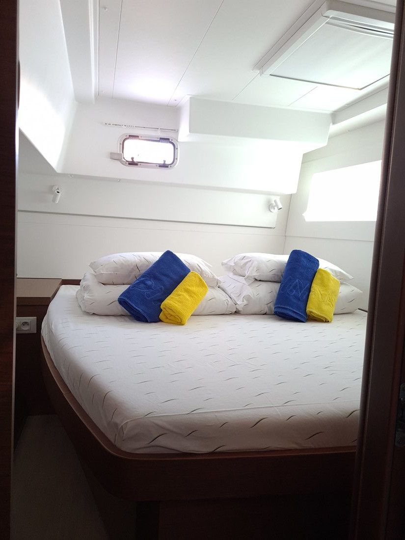 Lagoon 40 | Sailing Point