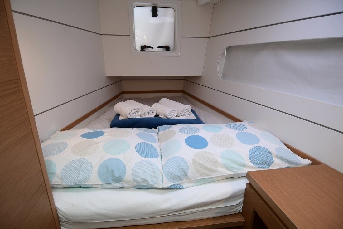 Excess 12 | Silver Kiss