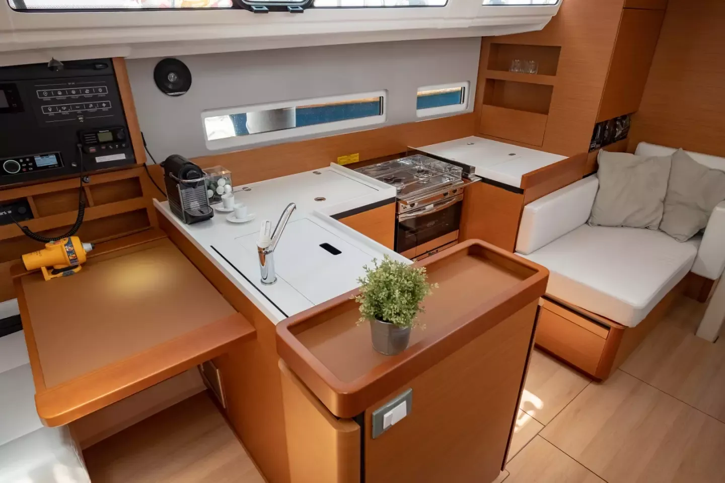 Jeanneau Sun Odyssey 410 | Elcano
