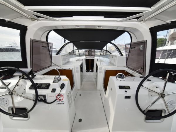 Jeanneau Sun Loft 47 | New Horizons