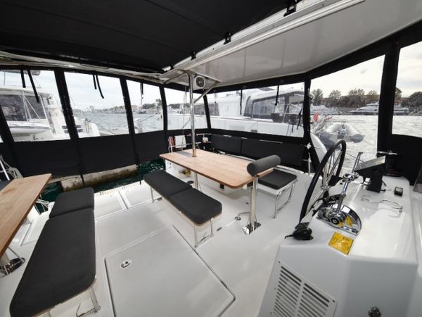 Jeanneau Sun Loft 47 | New Horizons