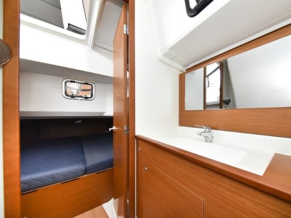 Jeanneau Sun Loft 47 | New Horizons