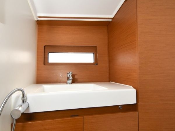 Jeanneau Sun Loft 47 | New Horizons