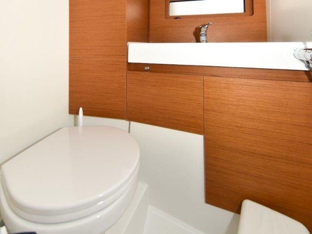 Jeanneau Sun Loft 47 | New Horizons