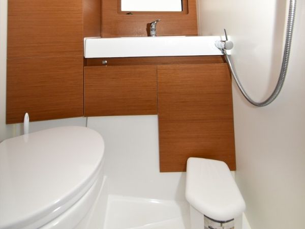 Jeanneau Sun Loft 47 | New Horizons