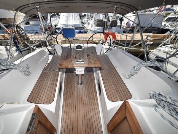 Bavaria Cruiser 41 | Nixie