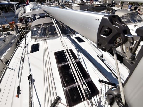Bavaria Cruiser 41 | Nixie