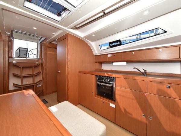 Bavaria Cruiser 41 | Nixie