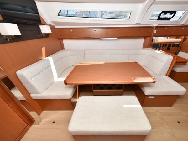 Bavaria Cruiser 41 | Nixie