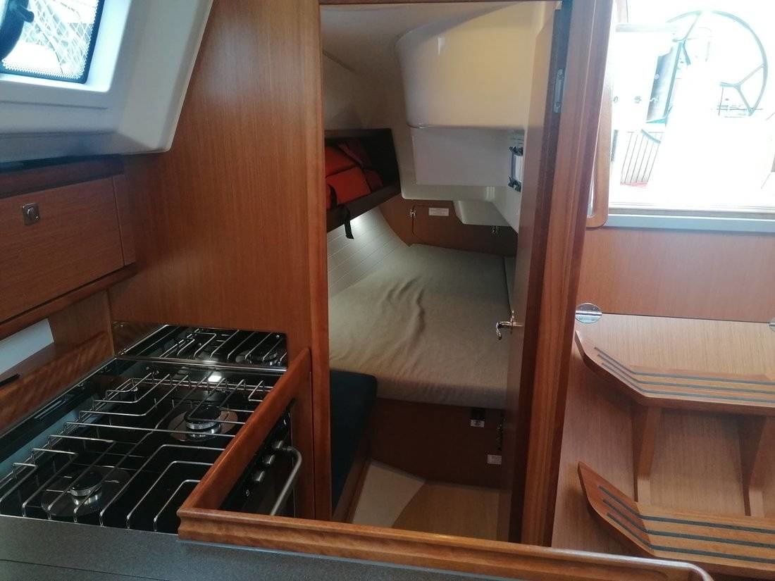 Bavaria Cruiser 34 | Maki 1