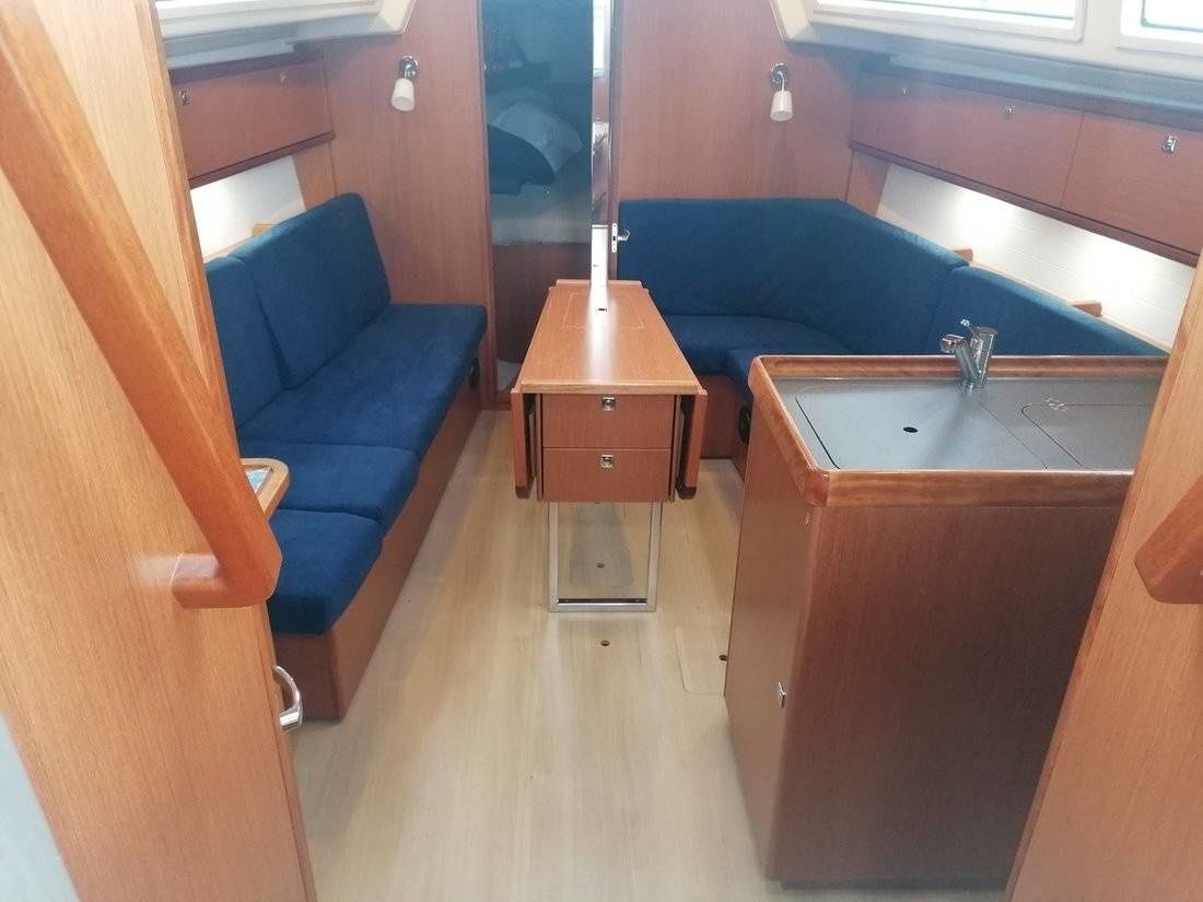 Bavaria Cruiser 34 | Maki 1