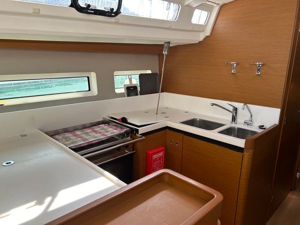 Jeanneau Sun Odyssey 440 | Lornia
