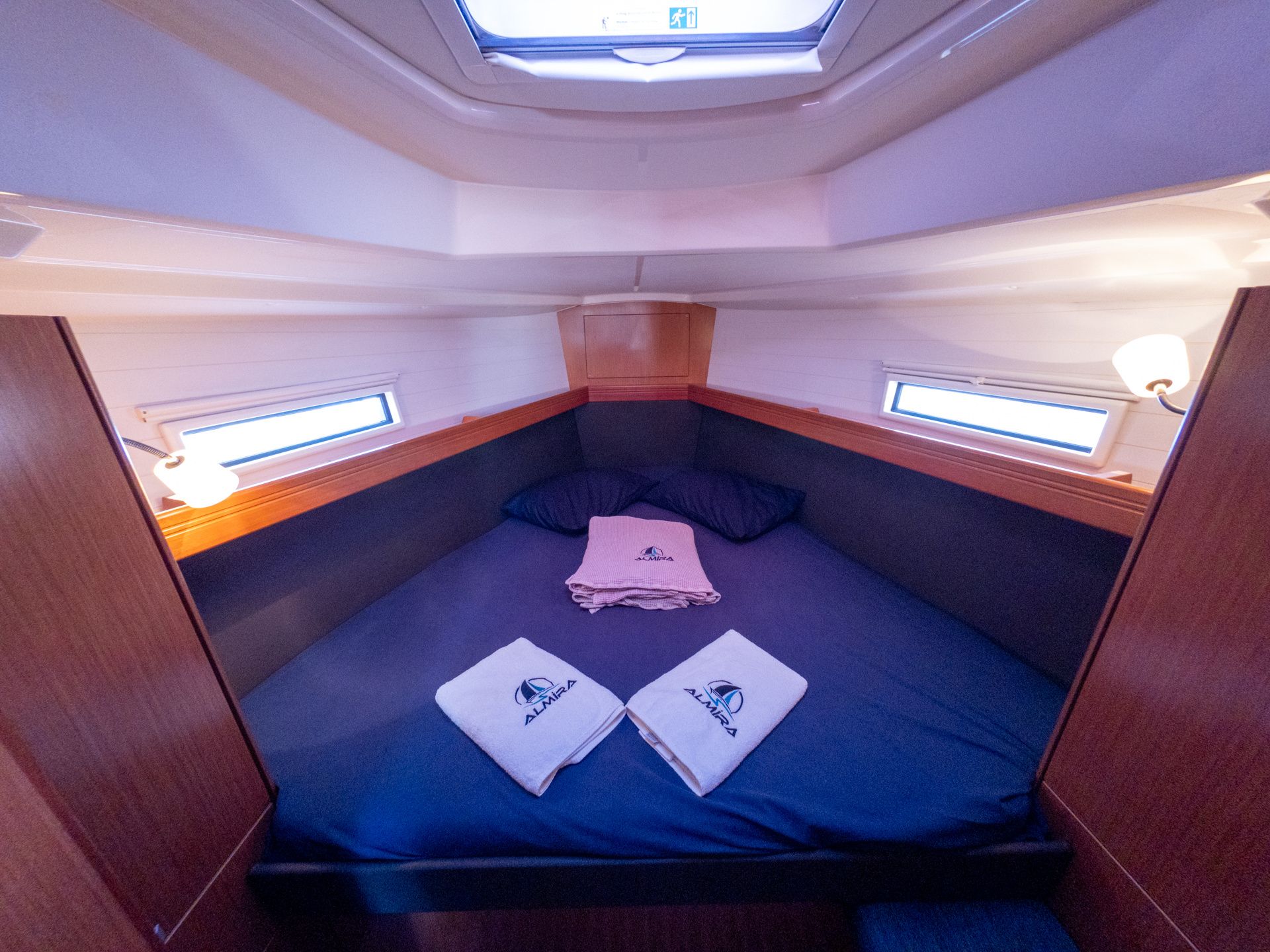 Bavaria Cruiser 37 | Almira