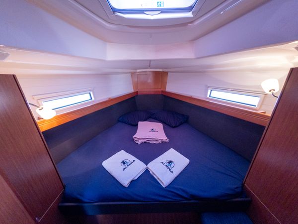 Bavaria Cruiser 37 | Almira