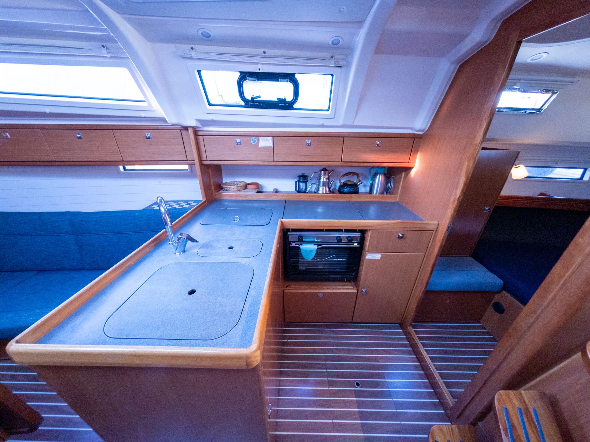 Bavaria Cruiser 37 | Almira