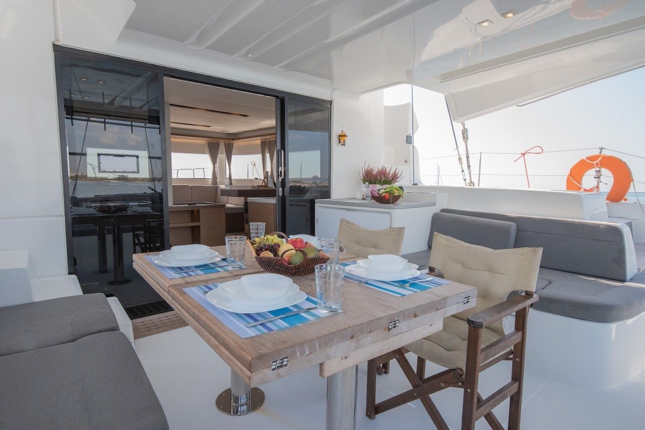 Lagoon 50 | For Sail Again