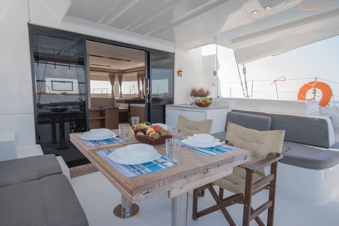 Lagoon 50 | For Sail Again