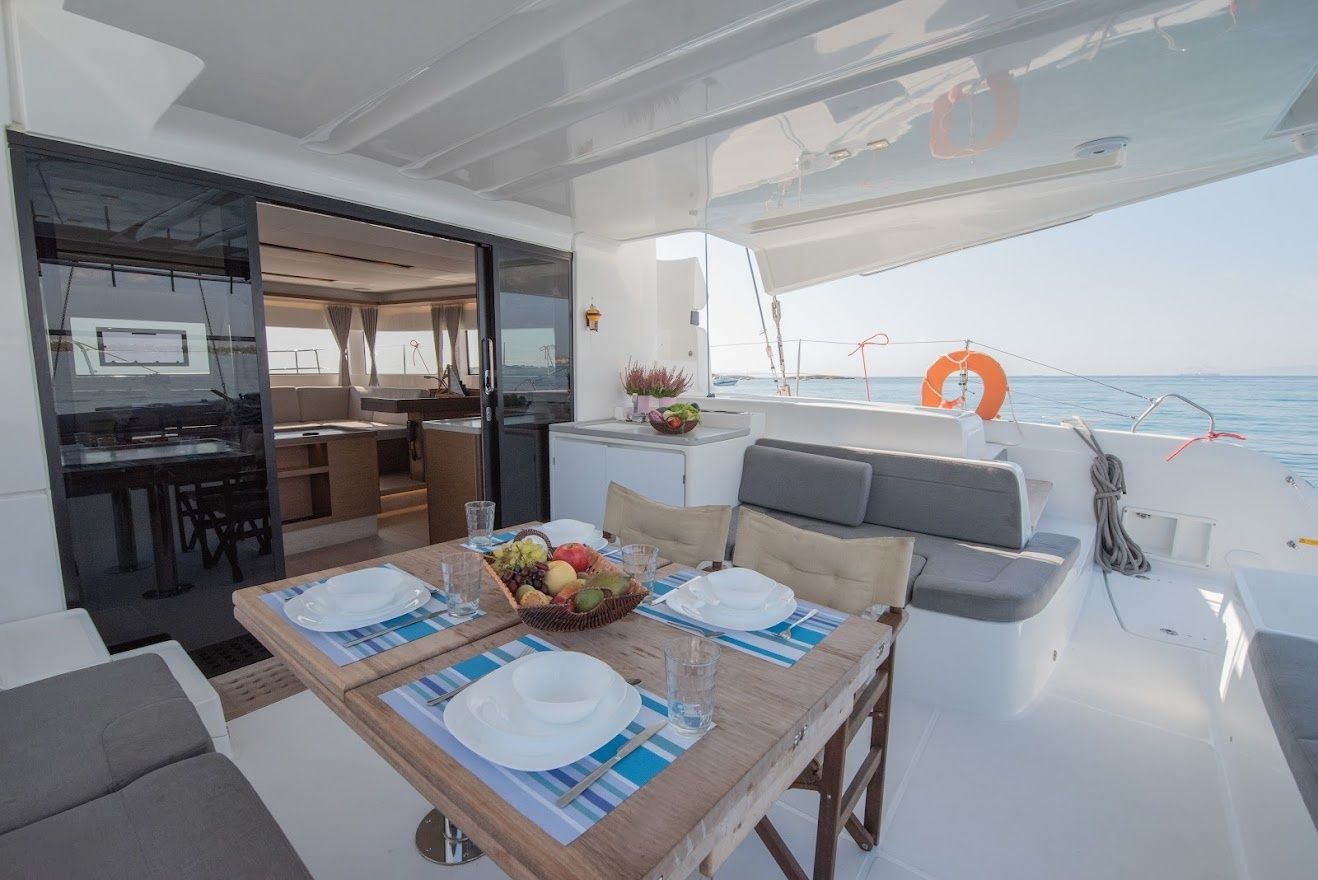 Lagoon 50 | For Sail Again