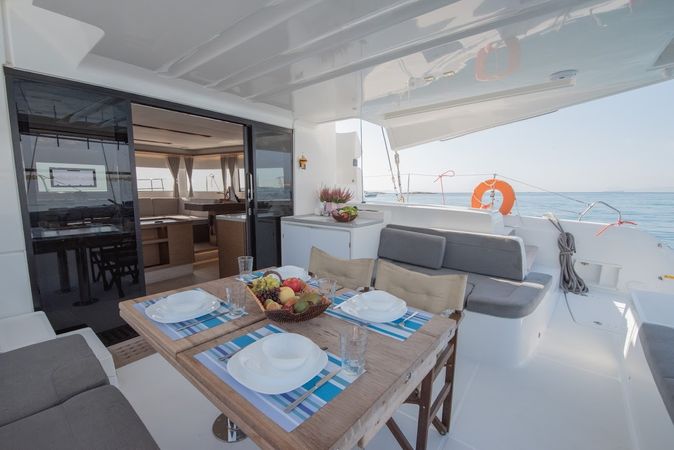 Lagoon 50 | For Sail Again