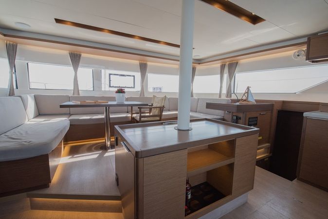 Lagoon 50 | For Sail Again