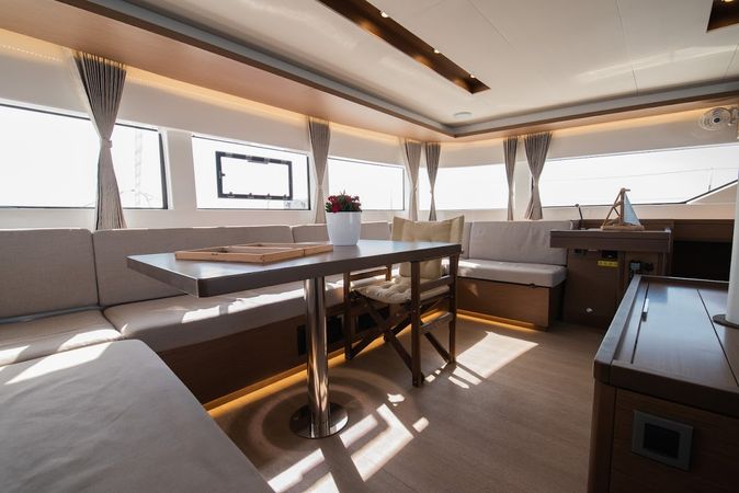 Lagoon 50 | For Sail Again