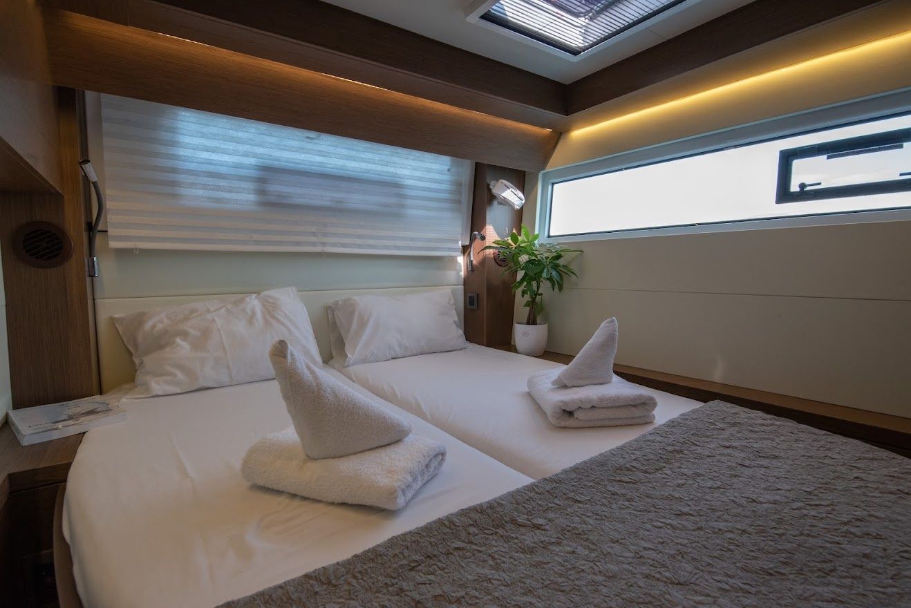 Lagoon 50 | For Sail Again