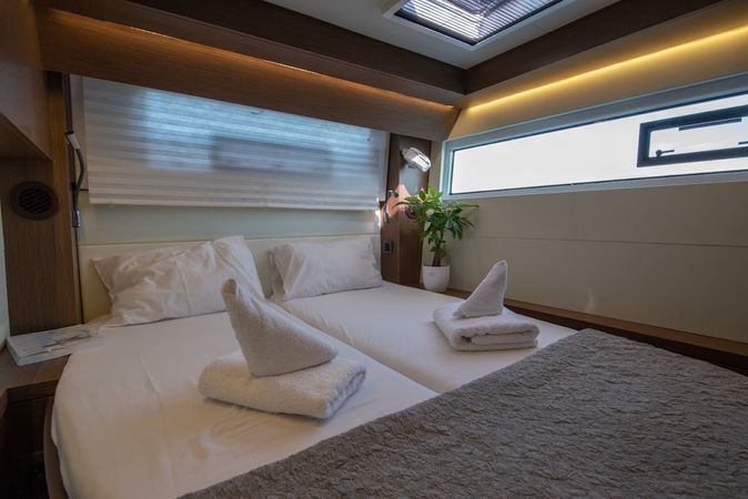 Lagoon 50 | For Sail Again