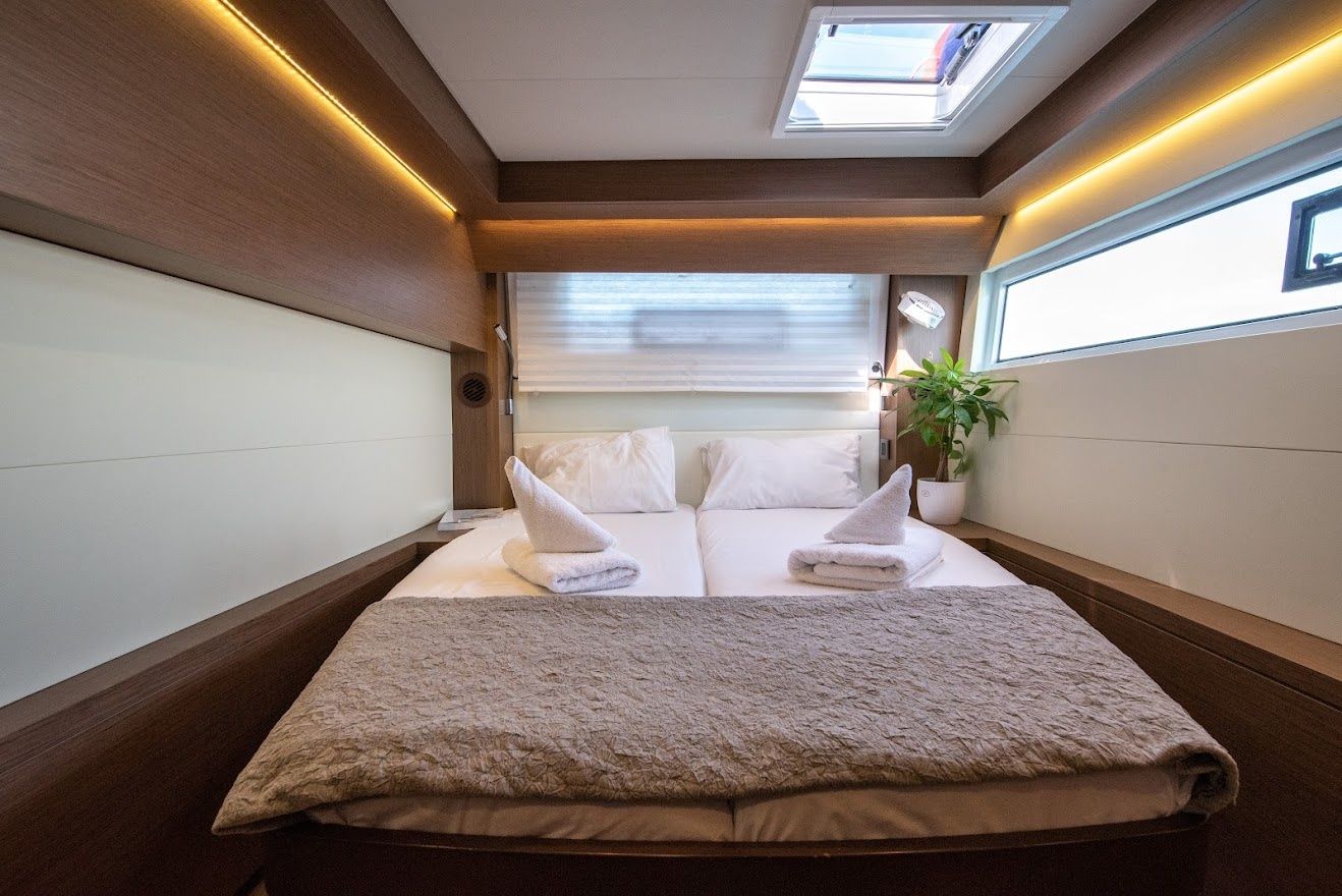 Lagoon 50 | For Sail Again