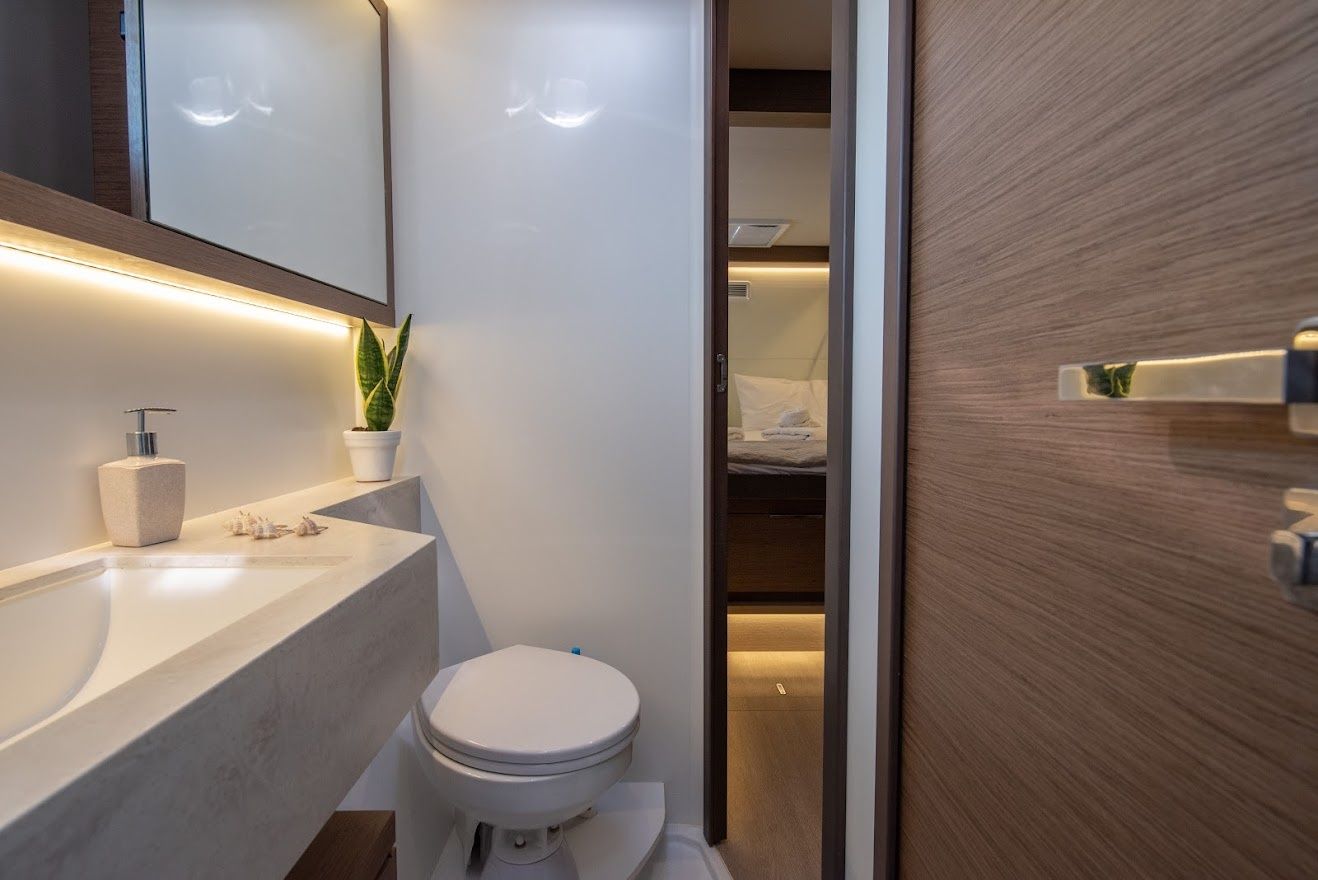 Lagoon 50 | For Sail Again