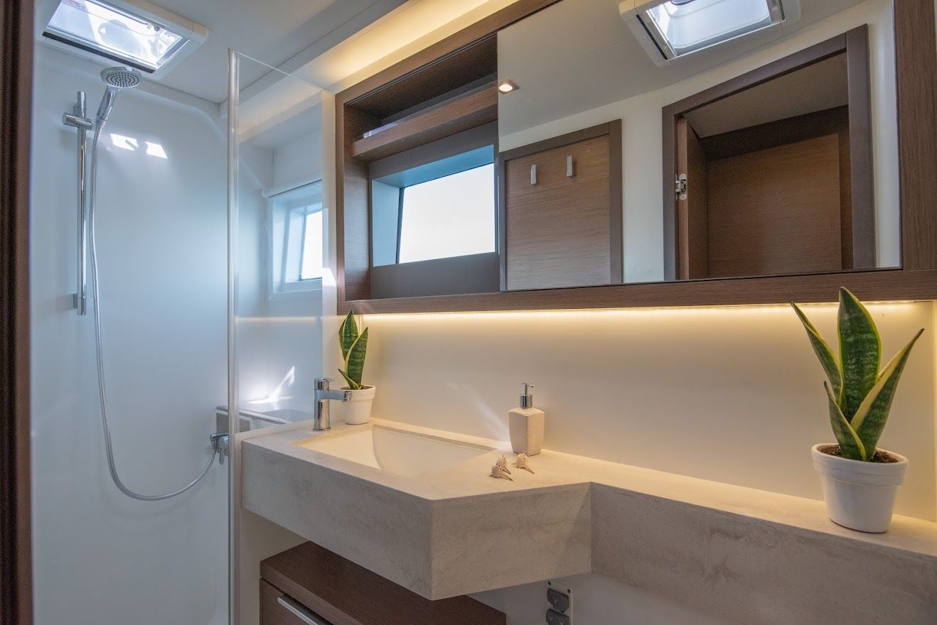 Lagoon 50 | For Sail Again